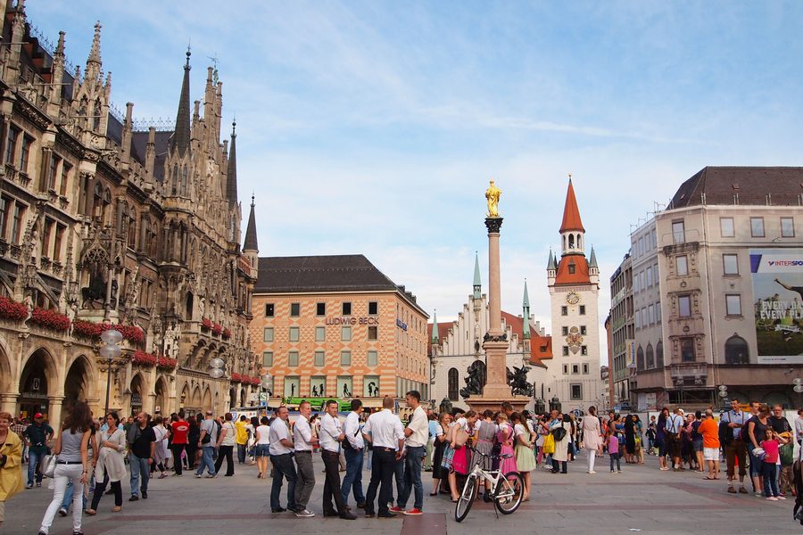 München als Einstieg in europäische Fernbus und Bahnreisen